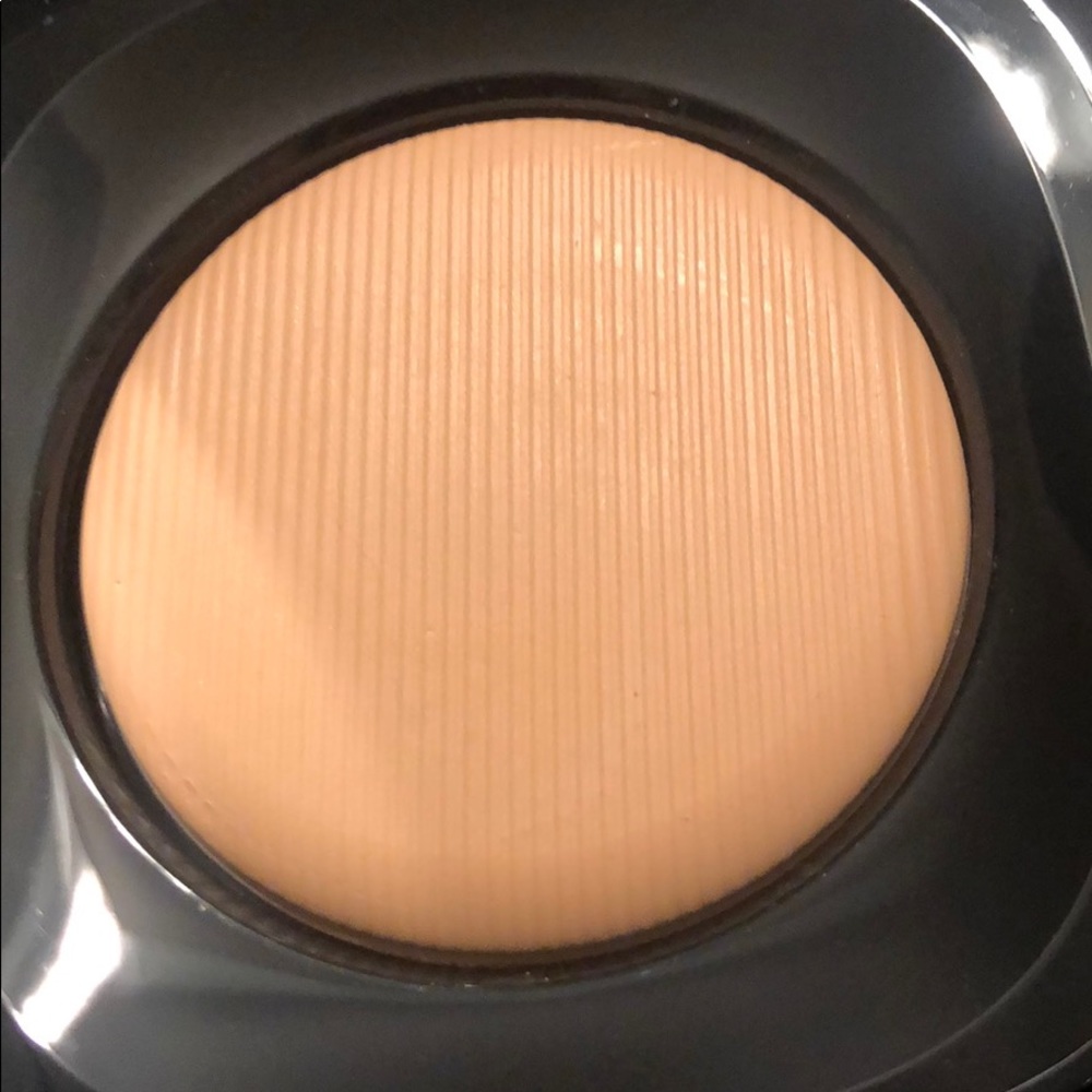 Marc Jacobs 300 Beige Perfection Powder